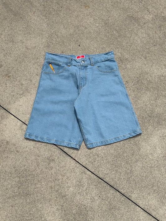 war denim jorts (light blue)