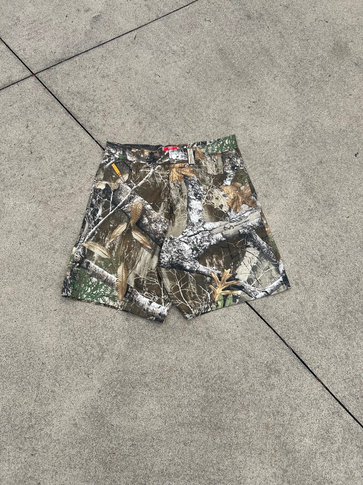 war denim jorts (camo)