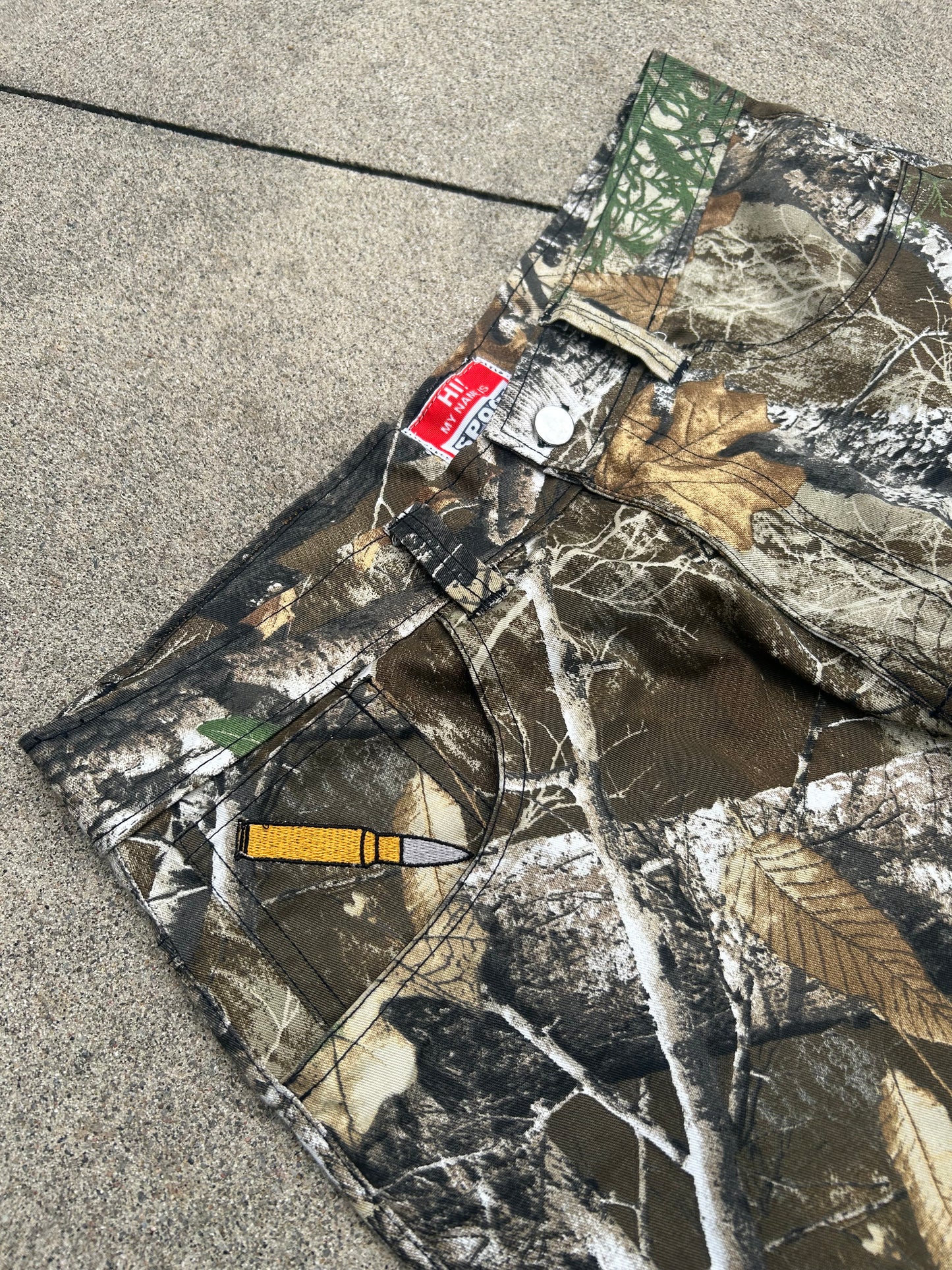 war denim jorts (camo)